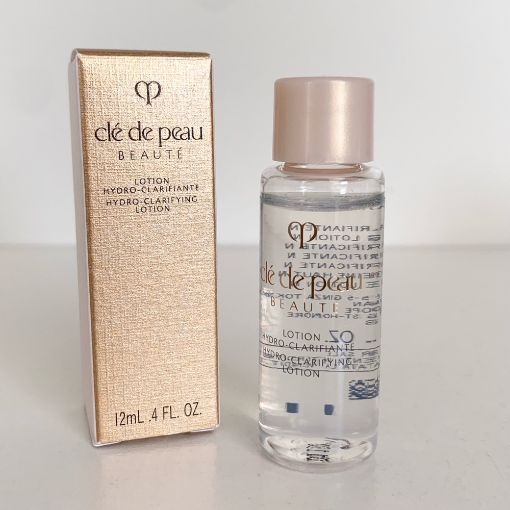 Cle de peau hydrating lotion